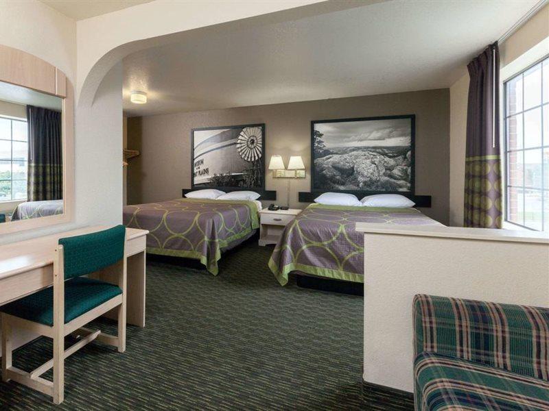 מלון Super 8 By Wyndham Tulsa/Downtown/East מראה חיצוני תמונה