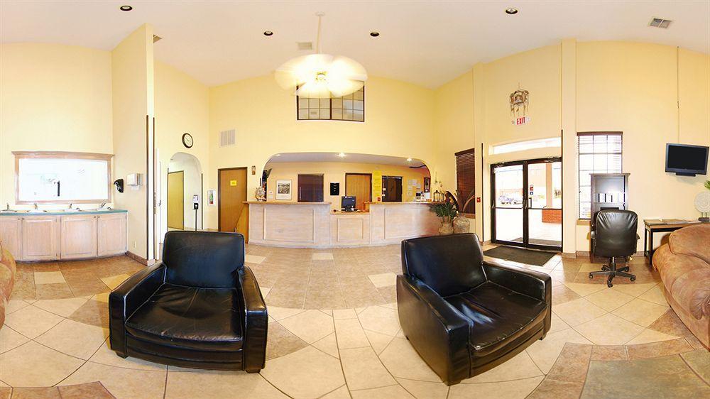 מלון Super 8 By Wyndham Tulsa/Downtown/East מראה חיצוני תמונה